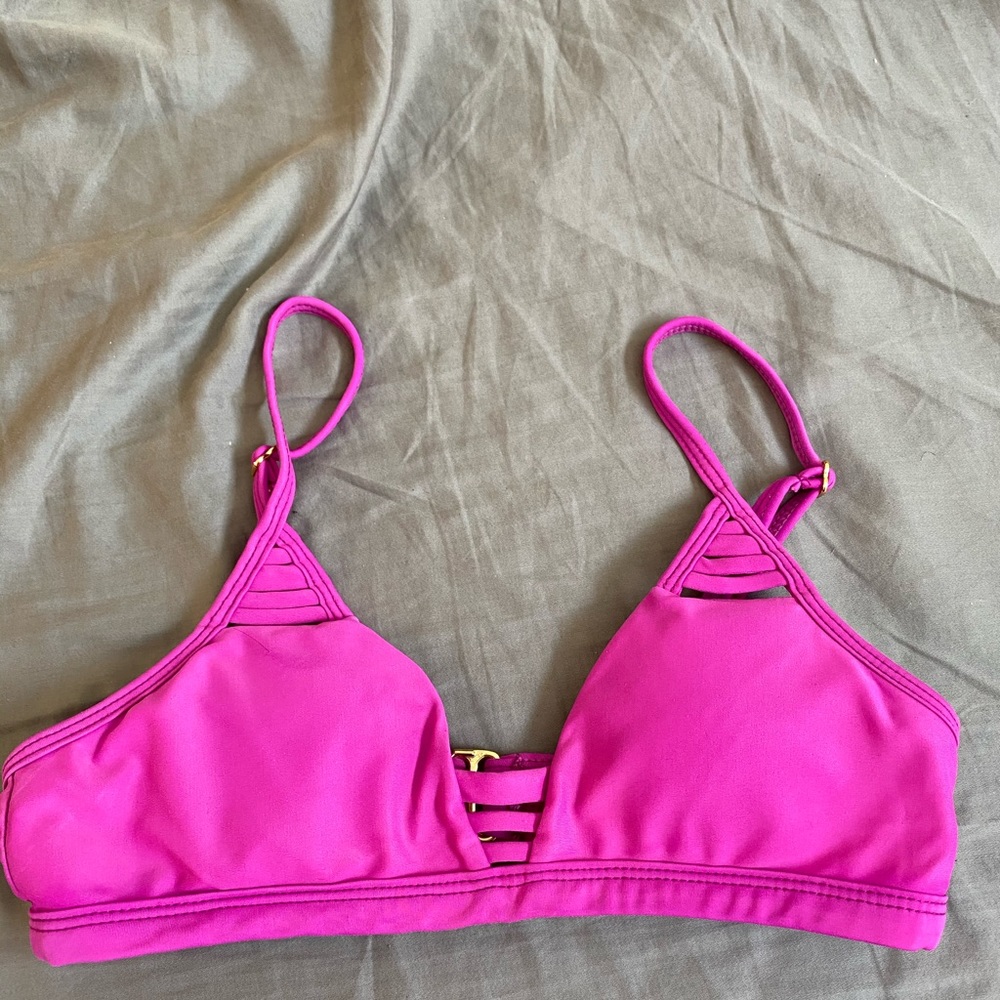 Fuschia Issa De Mar Bikini Top - Small